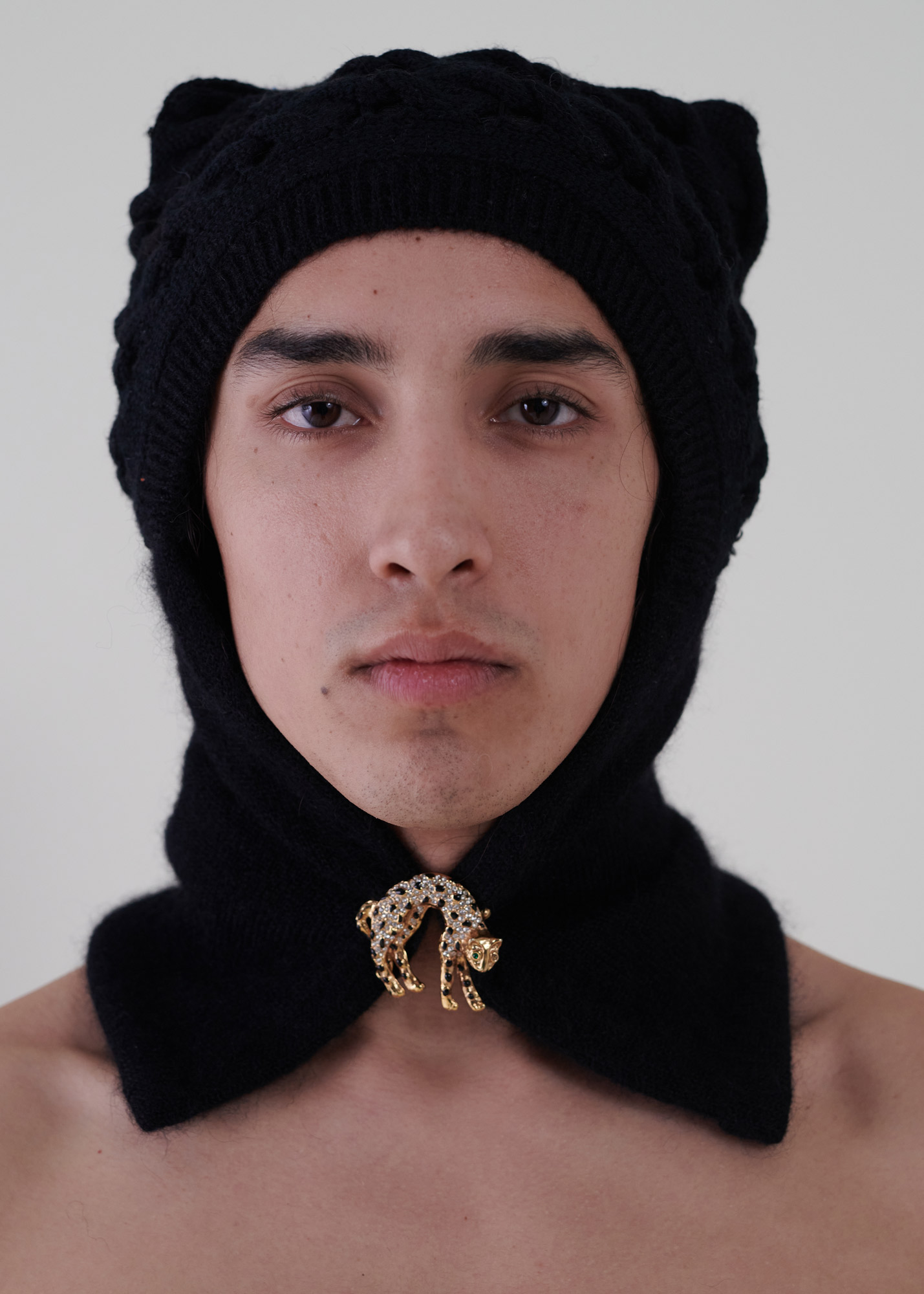 Sustainable fashion with upcycled cashmere knitted balaclava from Aldwin Teva William